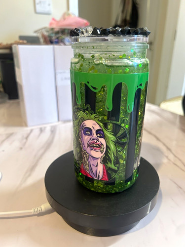 Beetlejuice halloween green - beetlejuice,